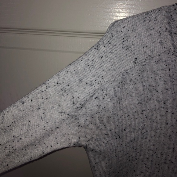 V-neck Sweater - Picture 5 of 6